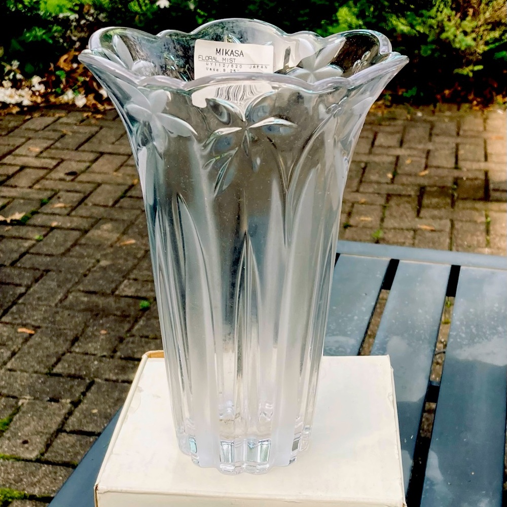 💗New VINTAGE MIKASA FLORAL MIST VASE💗